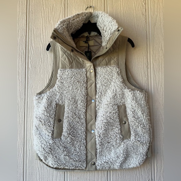 BLANKNYC Teddy Vest - Picture 5 of 14